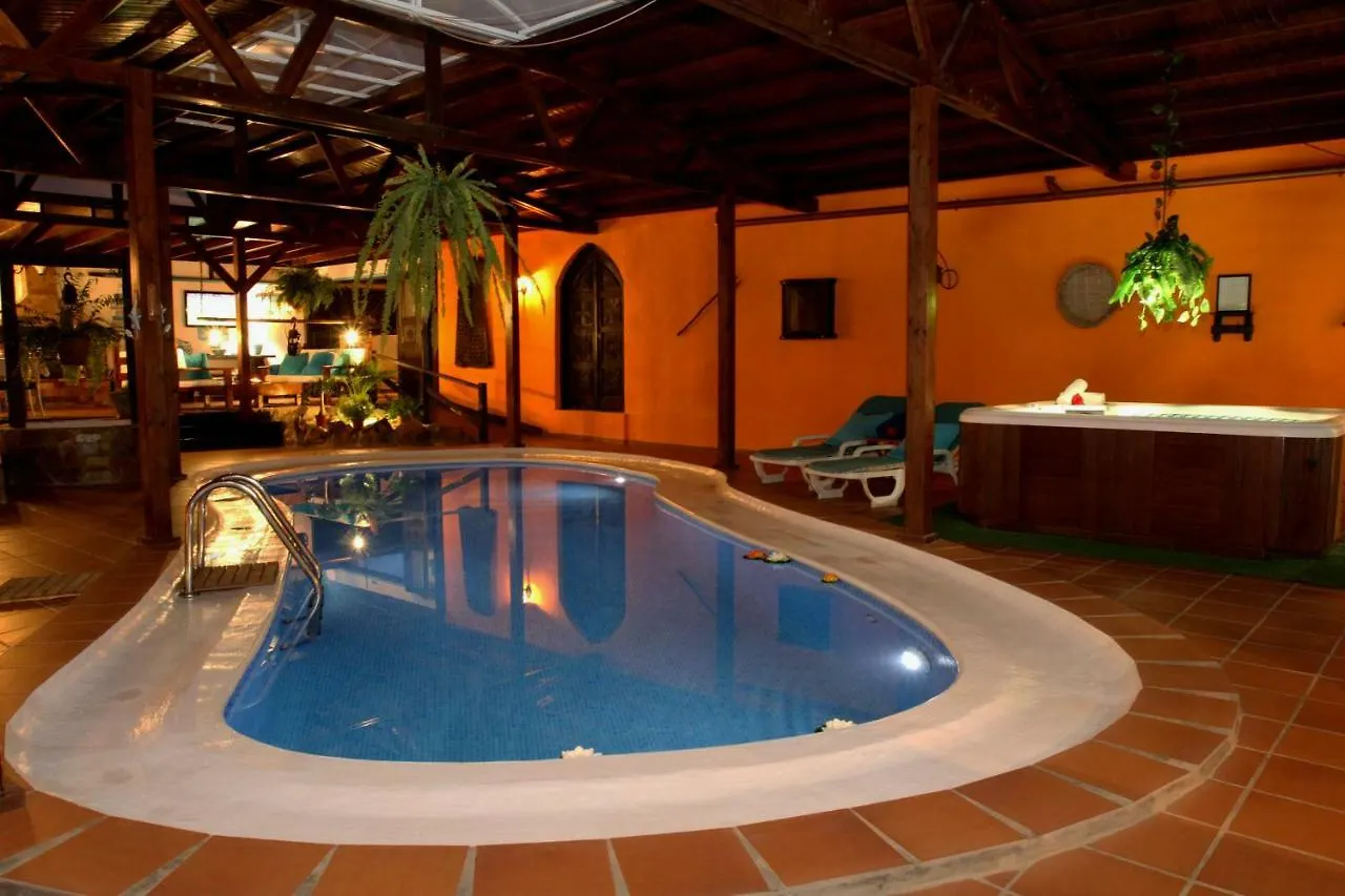 Villa Spa Las Tinajas Triquivijate