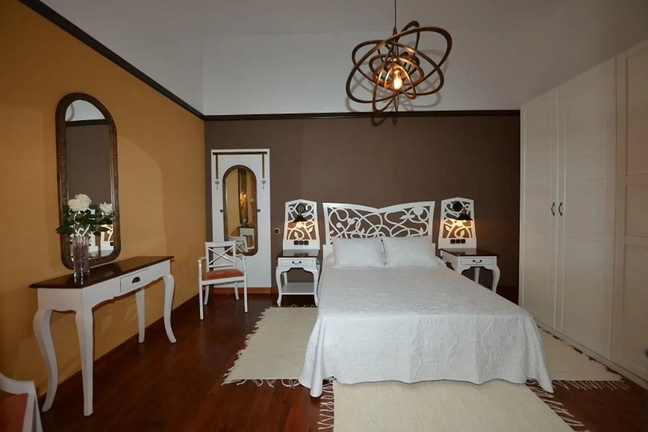 Villa Spa Las Tinajas Triquivijate