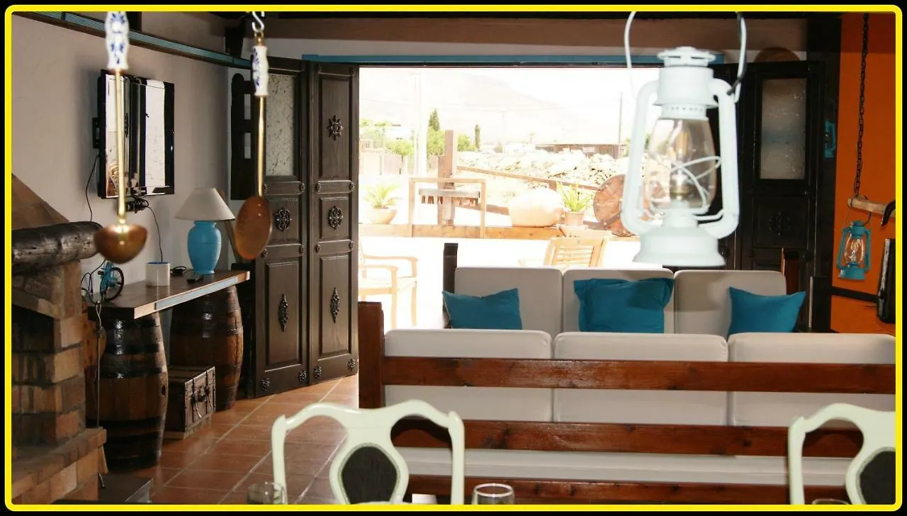 Villa Spa Las Tinajas Triquivijate